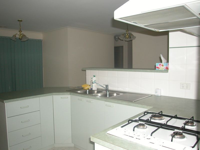 1/8 Hilltop Avenue, Clayton VIC 3168