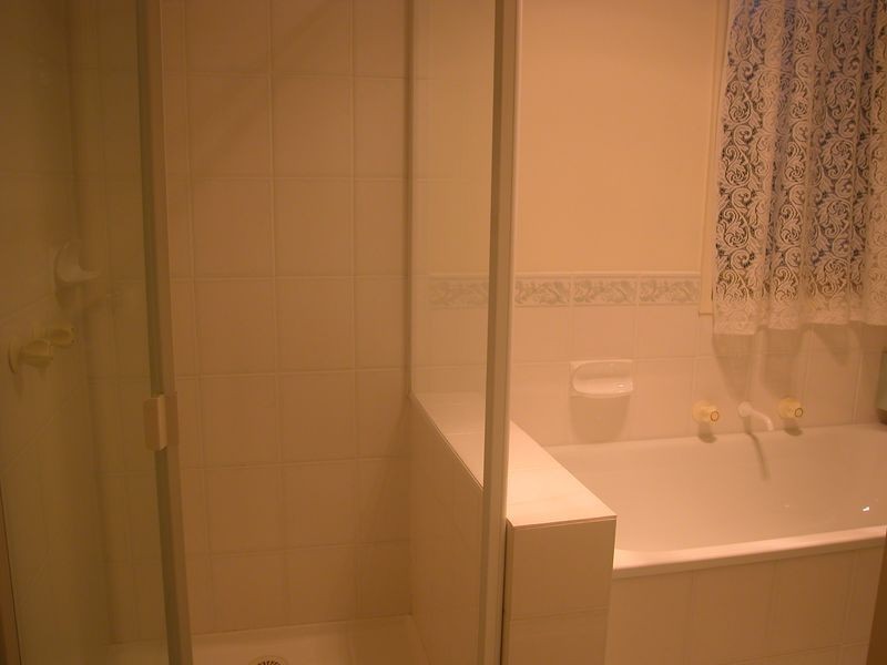 1/8 Hilltop Avenue, Clayton VIC 3168