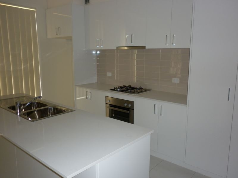 2/21 Newport Road, Clayton VIC 3168