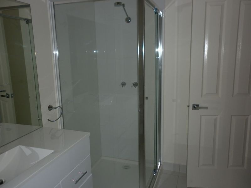 2/21 Newport Road, Clayton VIC 3168