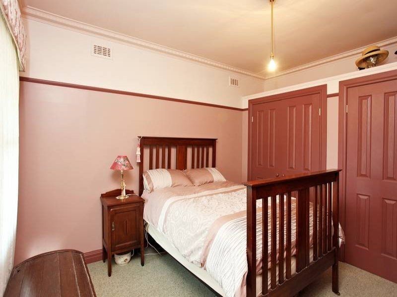 842 Blackburn Road, Clayton VIC 3168