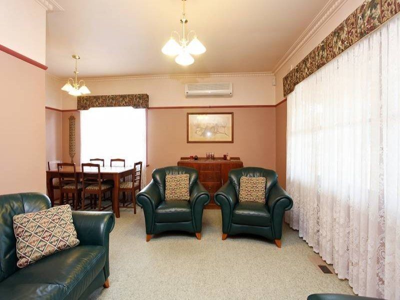 842 Blackburn Road, Clayton VIC 3168