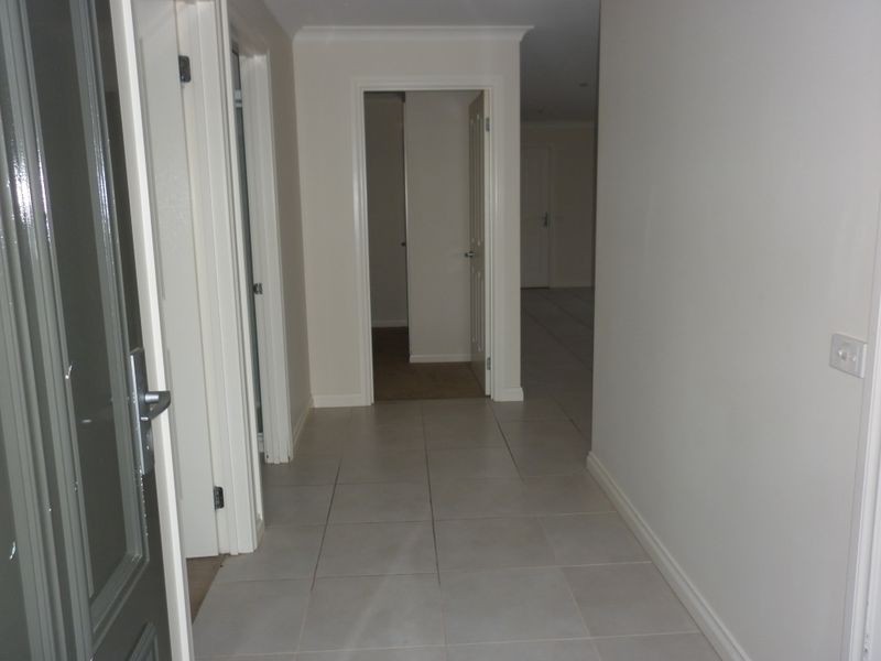 1/5 Alexander Avenue, Oakleigh East VIC 3166