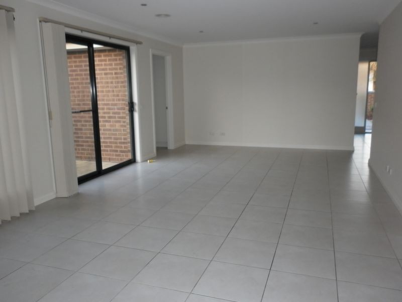 1/5 Alexander Avenue, Oakleigh East VIC 3166