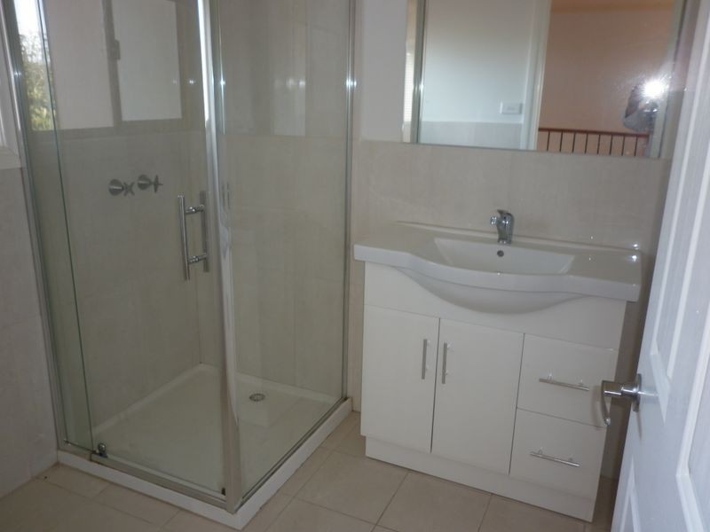 2/8 Jason Street, Oakleigh South VIC 3167