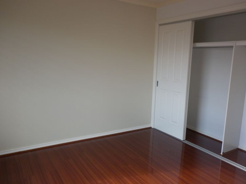 2/8 Jason Street, Oakleigh South VIC 3167