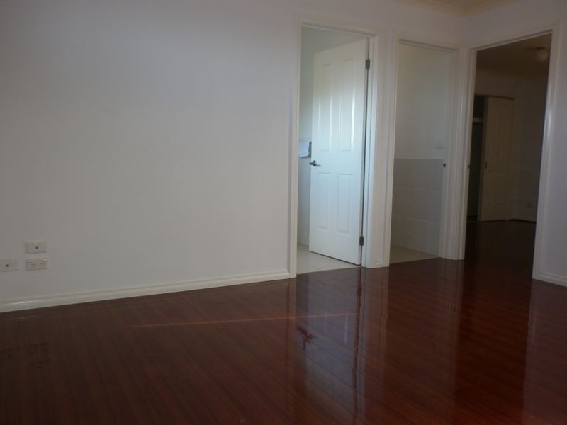 2/8 Jason Street, Oakleigh South VIC 3167