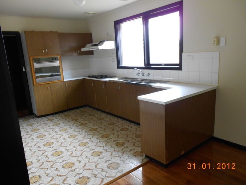 30 Monash Crescent, Clayton South VIC 3169