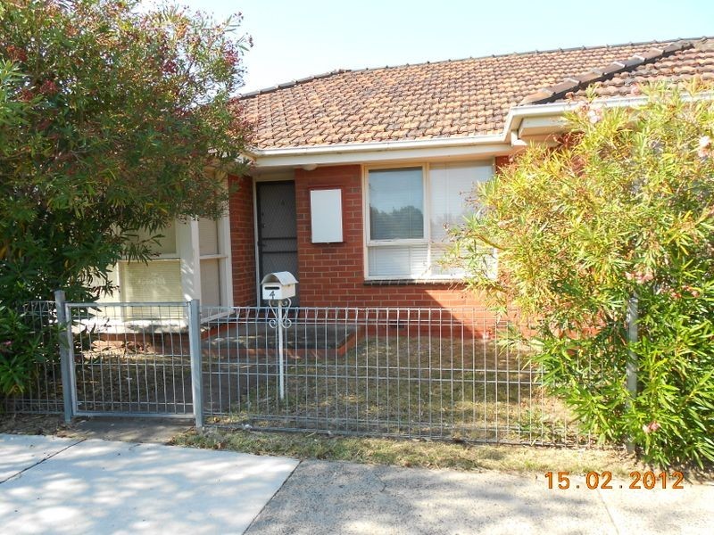 4/18 Banksia Street, Clayton VIC 3168