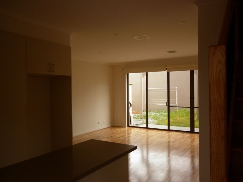 2/131 Clayton Road, Oakleigh East VIC 3166