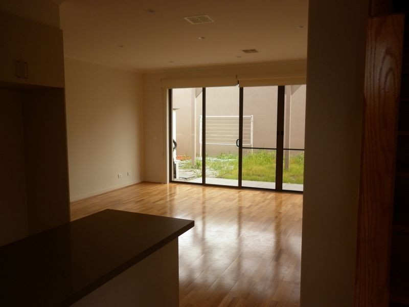 2/131 Clayton Road, Oakleigh East VIC 3166