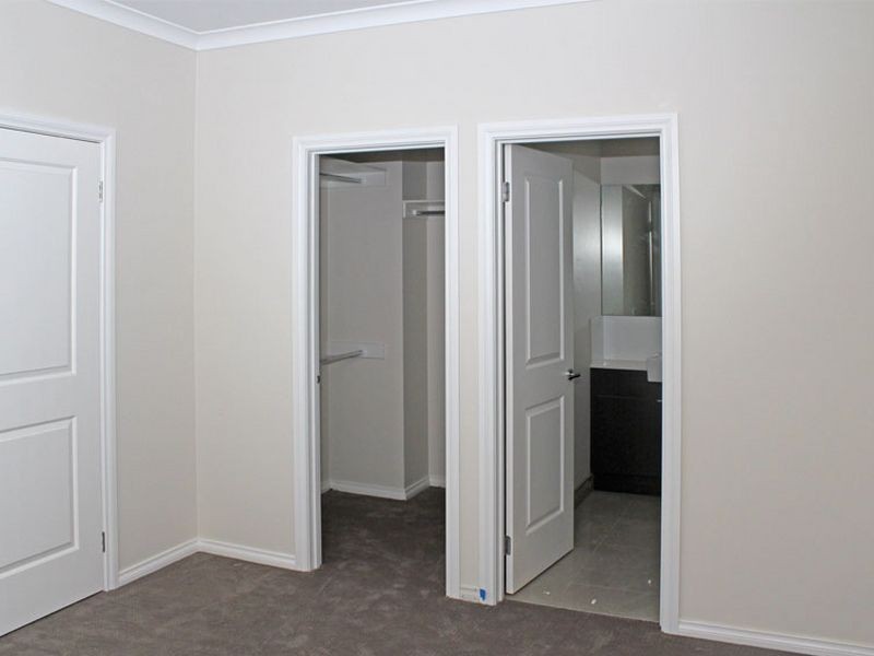 2/9 Westerfield  Drive, Notting Hill VIC 3168