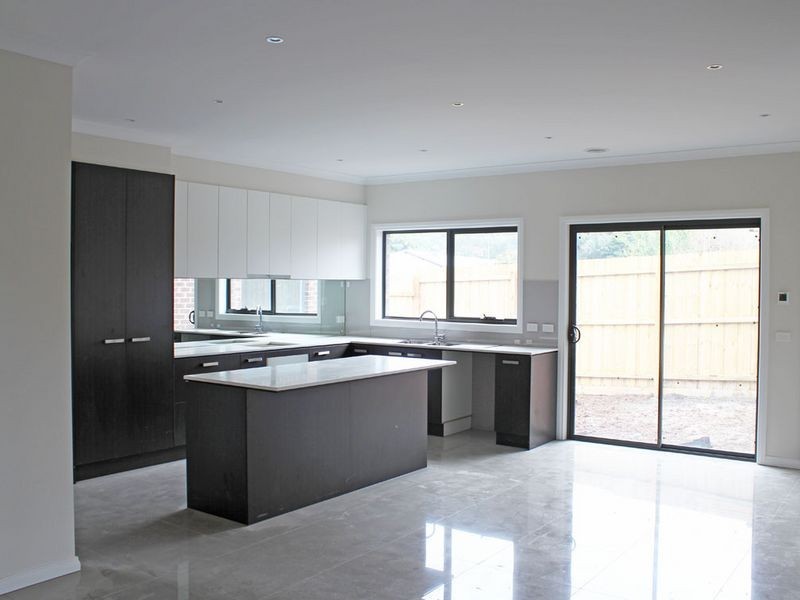 2/9 Westerfield  Drive, Notting Hill VIC 3168