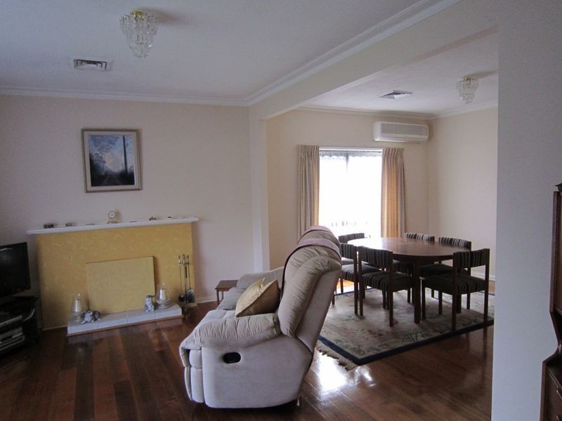 15 Castlewood Street, Bentleigh East VIC 3165