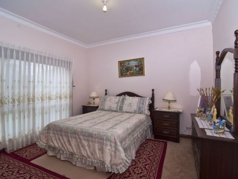 44 Ormond Road, Clayton VIC 3168