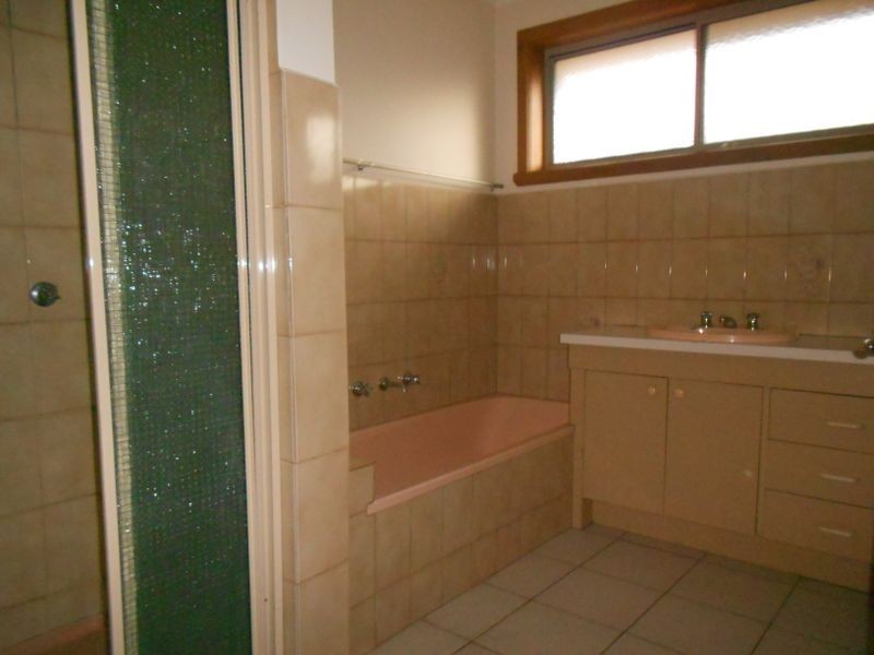 1/4 Frank Street, Noble Park VIC 3174