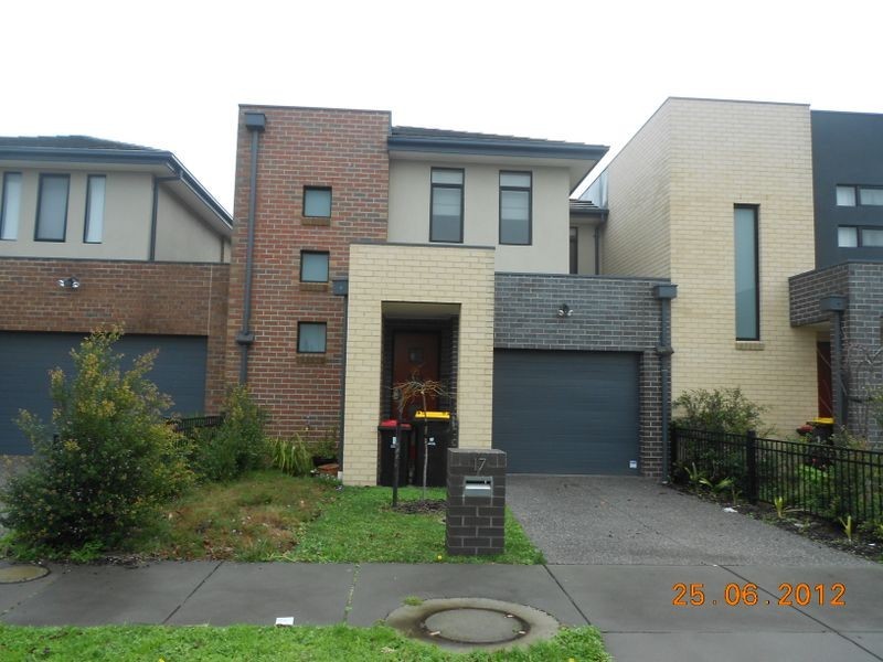 17 Botanic Drive, Clayton South VIC 3169