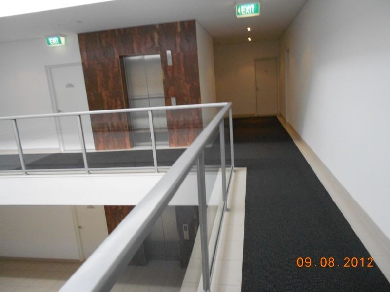18/213 Normanby Road, Notting Hill VIC 3168