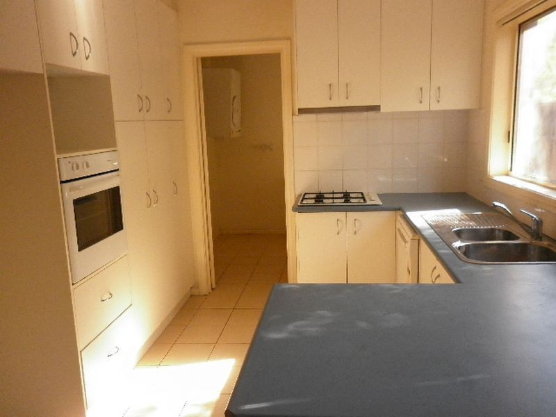 2/23 Panorama Street, Clayton VIC 3168