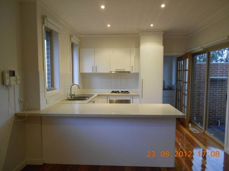 1/34 Margaret Street, Clayton VIC 3168