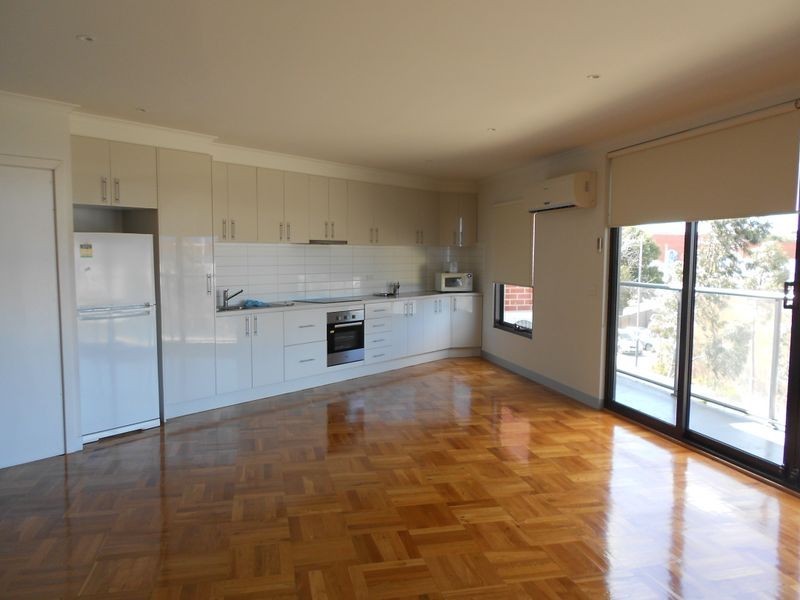 18/24-26 Burton Avenue, Clayton VIC 3168