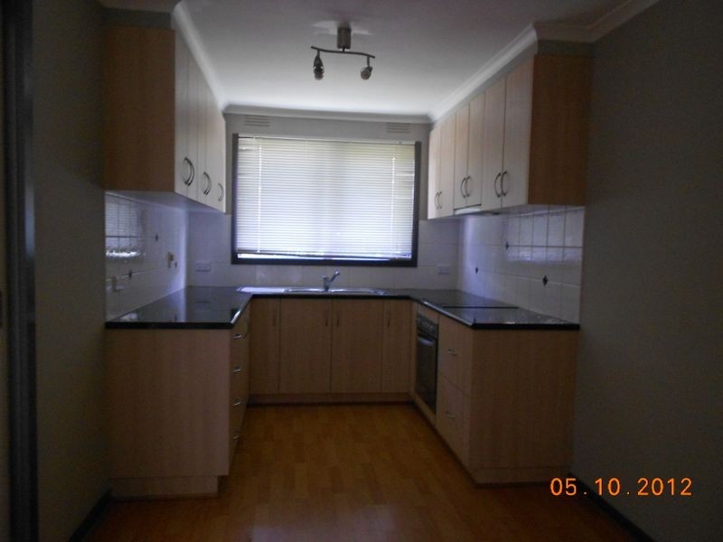 2/5 Burton Avenue, Clayton VIC 3168