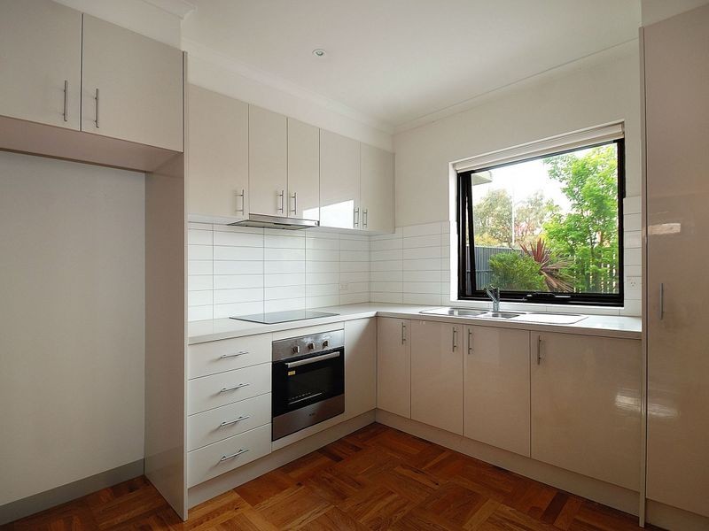 8/28 Burton Avenue, Clayton VIC 3168