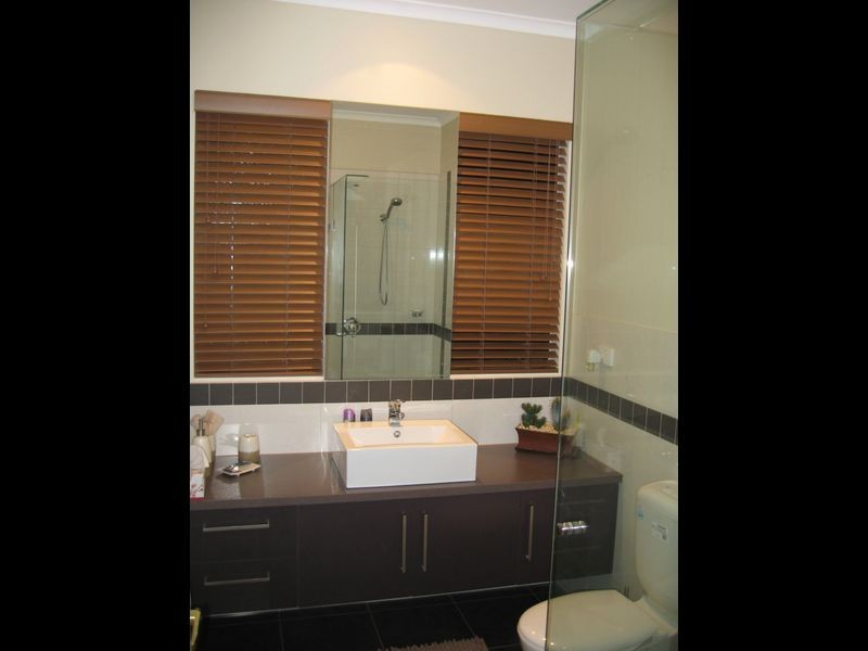 13 Barton Road, Clayton South VIC 3169