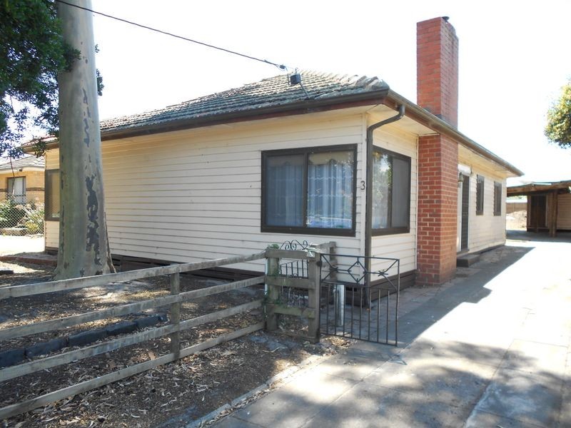 3 Manoon Road, Clayton South VIC 3169