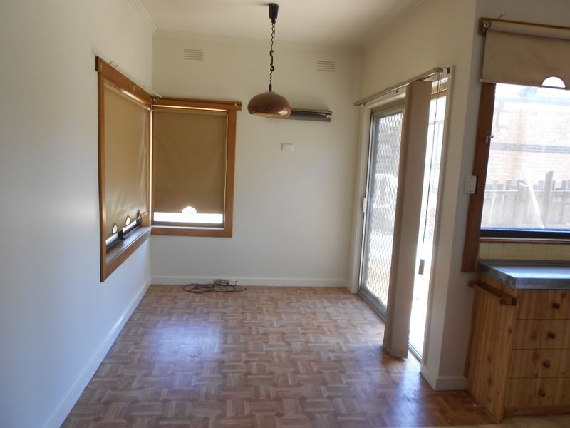 3 Manoon Road, Clayton South VIC 3169