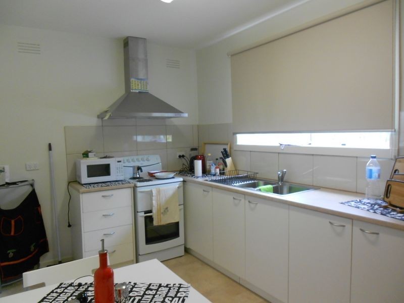 3/6 Dobson Avenue, Oakleigh East VIC 3166