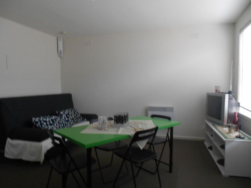 3/6 Dobson Avenue, Oakleigh East VIC 3166