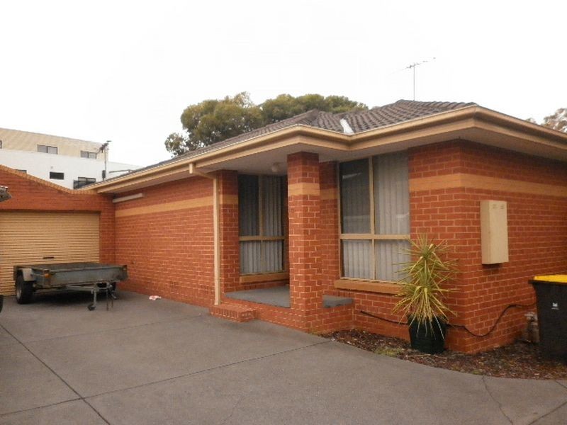 3/20 Burton Avenue, Clayton VIC 3168
