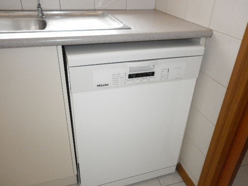 3/20 Burton Avenue, Clayton VIC 3168