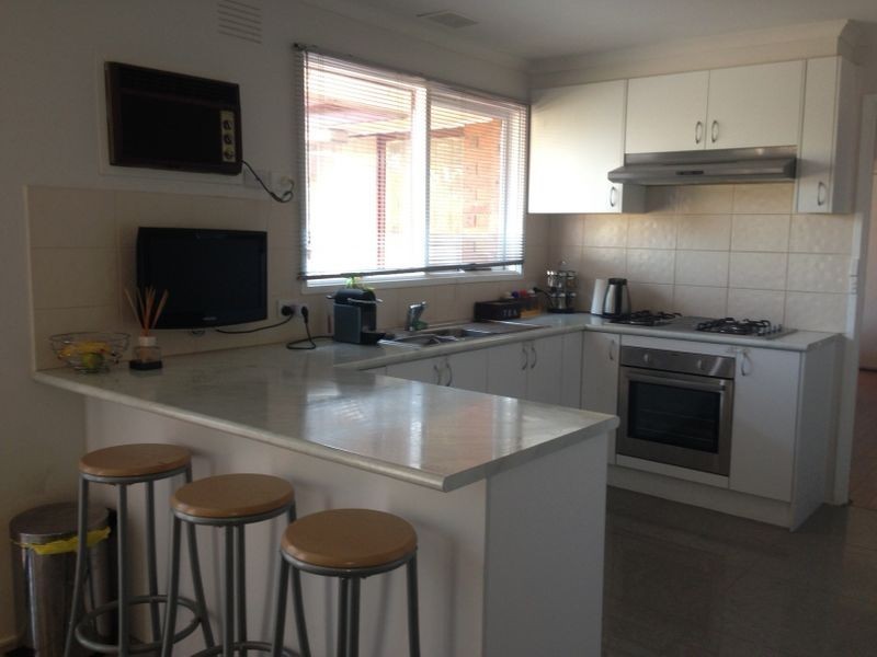 80 Liverpool Drive, Keysborough VIC 3173