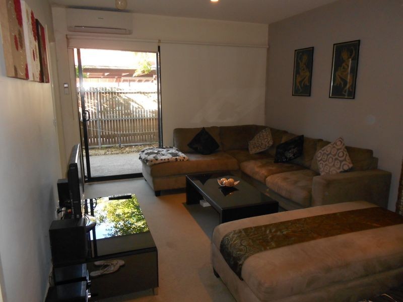 5/2 Greenfield Drive, Clayton VIC 3168