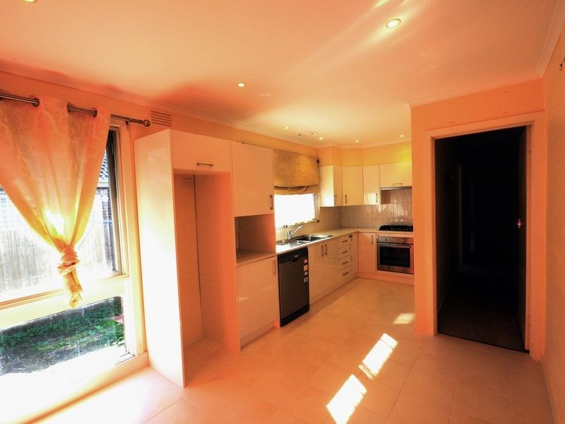 4/7 Rose Street, Clayton VIC 3168