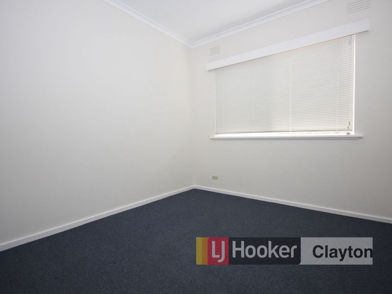 2/4 Manatunga Street, Clayton VIC 3168