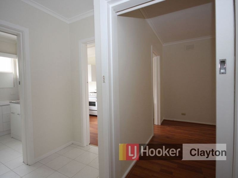 2/4 Manatunga Street, Clayton VIC 3168