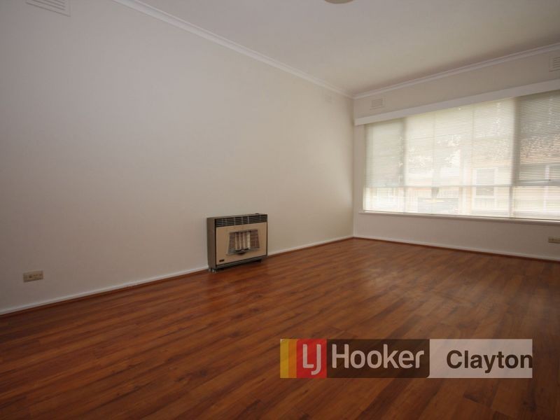 2/4 Manatunga Street, Clayton VIC 3168