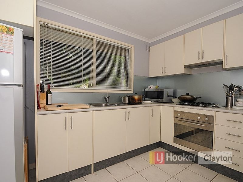 2/7 Bettina Street, Clayton VIC 3168