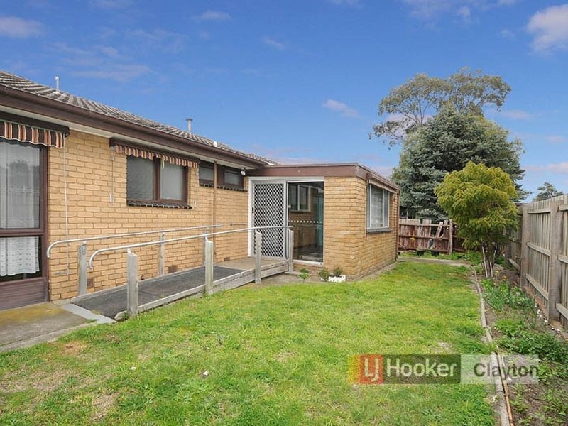 7 Enngonia Crescent, Clayton South VIC 3169