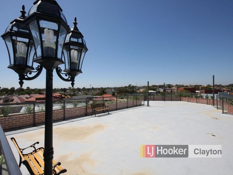 11/28 Burton Avenue, Clayton VIC 3168