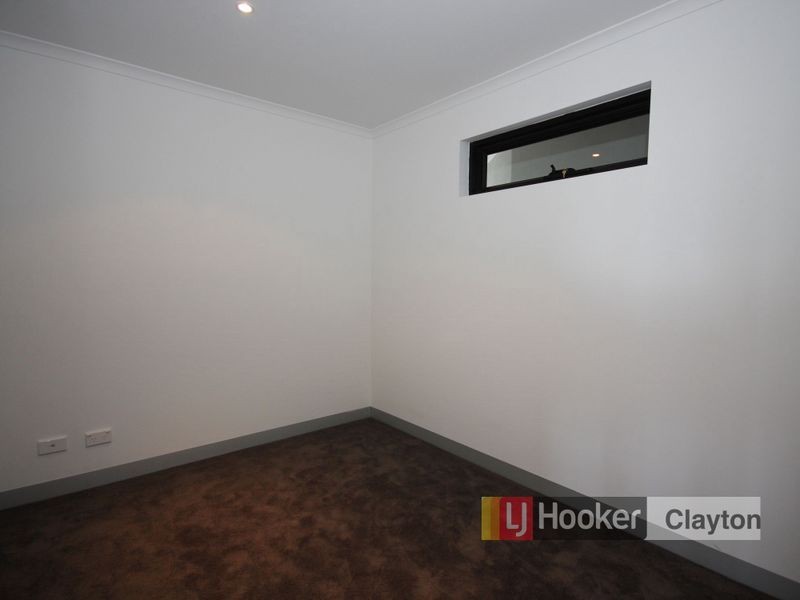 11/28 Burton Avenue, Clayton VIC 3168