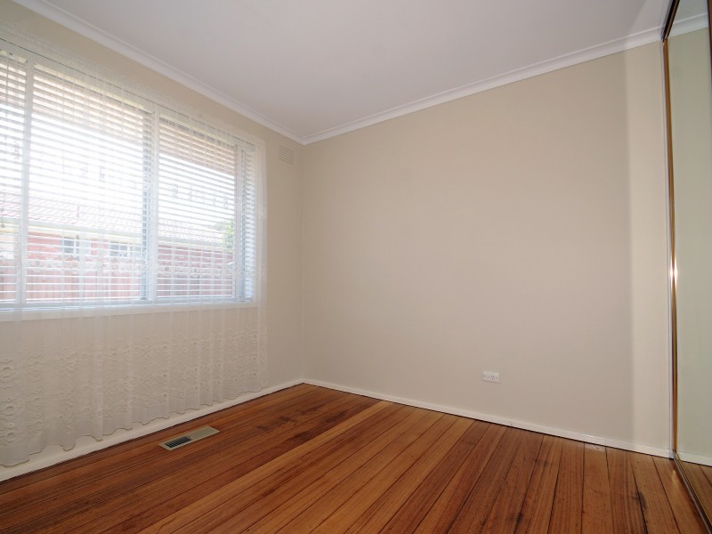 2 Barringun Crescent, Clayton South VIC 3169