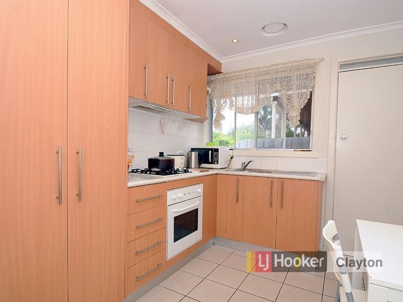 1-4/6 Dobson Avenue, Oakleigh East VIC 3166