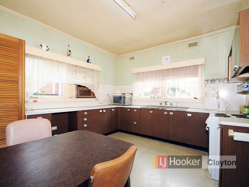 5 Jean Avenue, Clayton VIC 3168