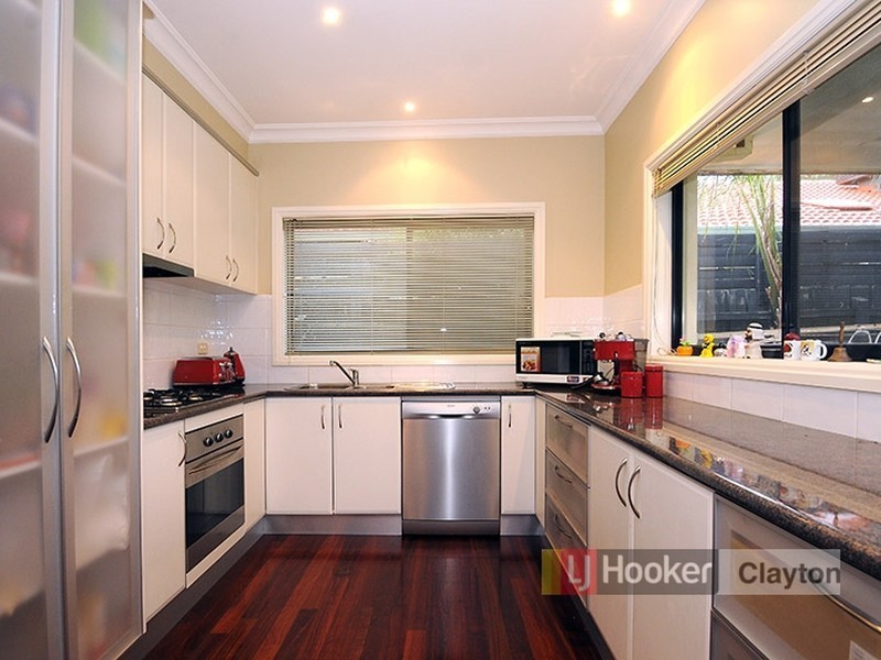 Unit 2/1172 Centre Road, Clarinda VIC 3169