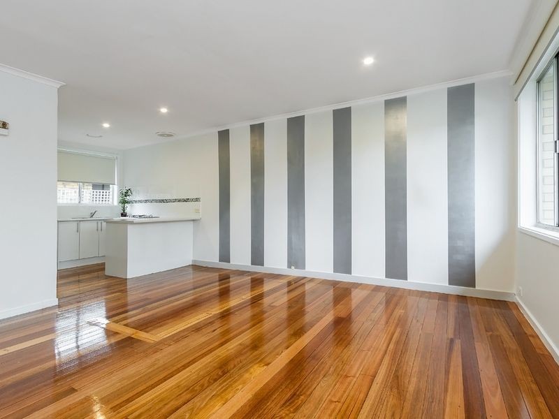 1/10 Milton Avenue, Clayton South VIC 3169