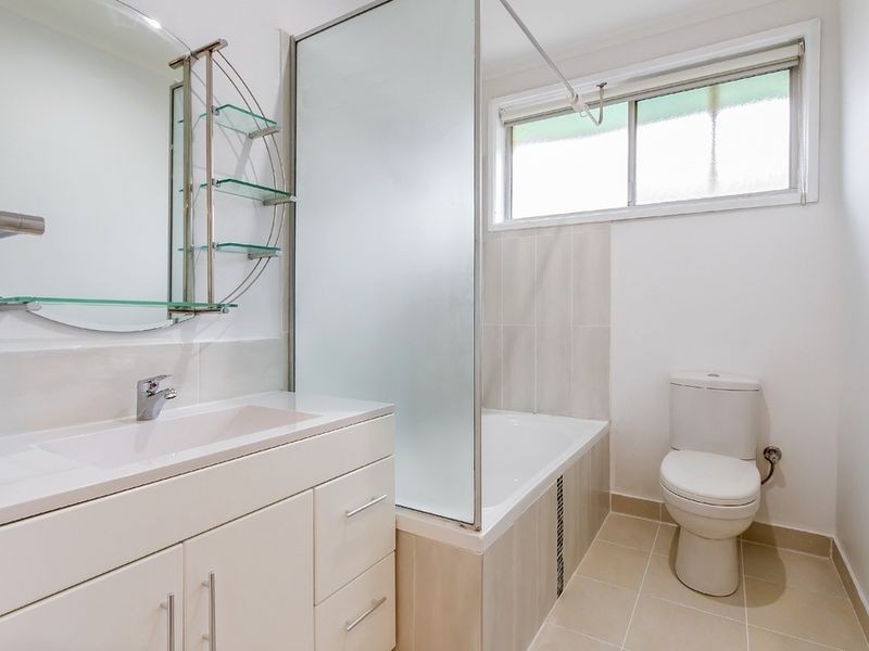 1/10 Milton Avenue, Clayton South VIC 3169